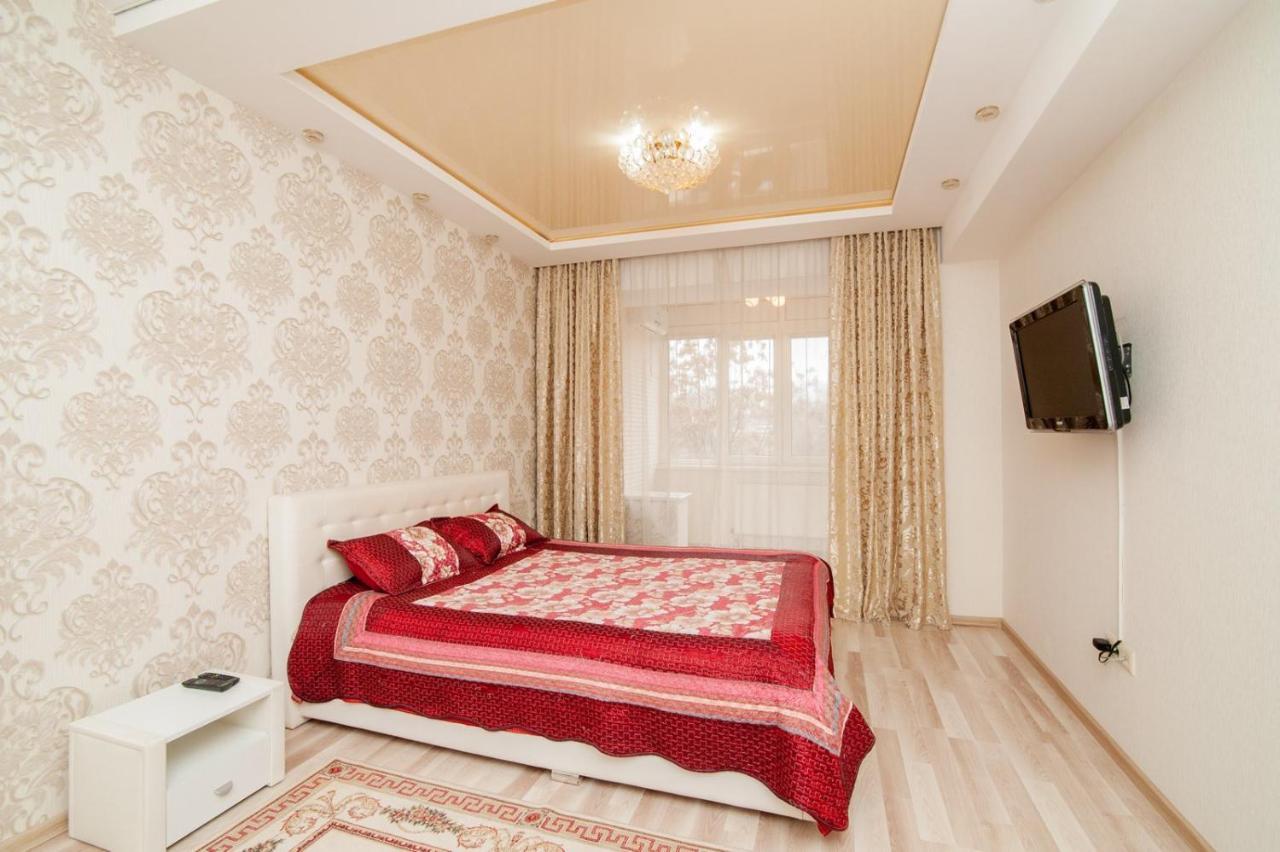 Lia*S Deluxe Apartment In The Center Kisinyov Kültér fotó